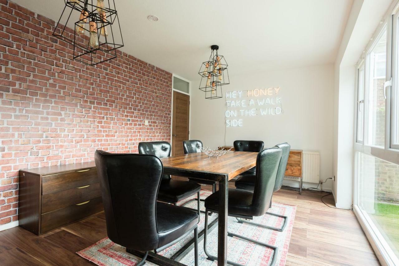 The Century Chalet - Contemporary 2Bdr Townhouse With Parking Apartman Oxford Kültér fotó