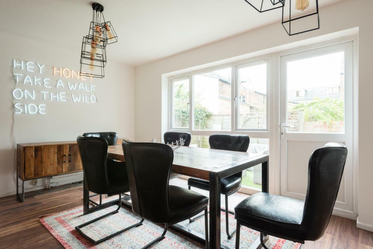 The Century Chalet - Contemporary 2Bdr Townhouse With Parking Apartman Oxford Kültér fotó